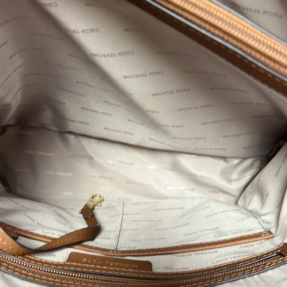 Michael Kors Large Saffiano Leather Top Zip Tote - Picture 14 of 15